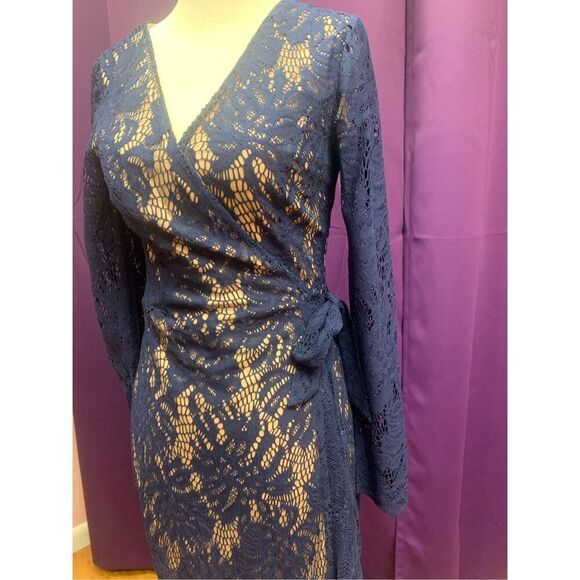 Lilly Pulitzer Womens True Navy Blue Tiki Wrap Lace Romper Small - Picture 5 of 9